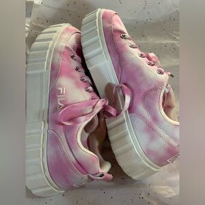 FILA TYEDYED PINK WHITE WOMEN SIZE 8 GREAT CONDITION SEE PICS FOR DETAILS